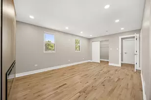 8645 S Bennett Ave, Chicago, IL 60617 - Photo 21