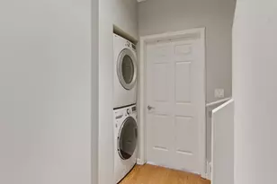 842 W 15th Pl, Chicago, IL 60608 - Photo 11