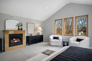 8938 Keeler Ave, Skokie, IL 60076 - Photo 17