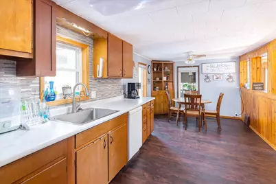 609 N Lincoln Street, Utica, IL 61373 - Photo 9