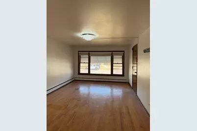 8652 S Leamington Street, Burbank, IL 60459 - Photo 3