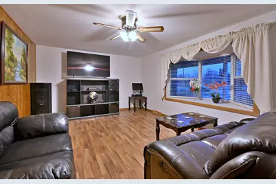 10N836 Maple Street, Elgin, IL 60123 - Photo 5