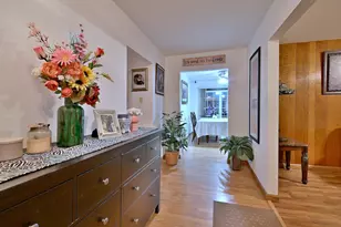 10N836 Maple St, Elgin, IL 60123 - Photo 7