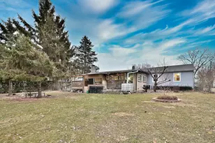 10N836 Maple St, Elgin, IL 60123 - Photo 25