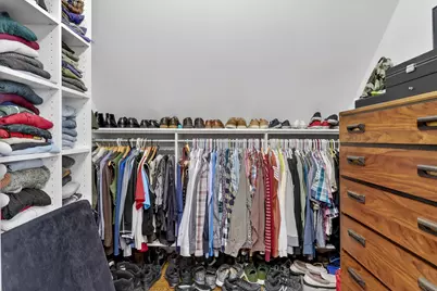 2817 N Sacramento Avenue, Chicago, IL 60618 - Photo 17