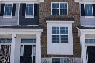 9256 Harlowe Ln, Orland Park, IL 60462 - Photo 1