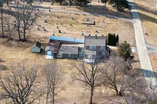 105 S Bluff St, Albany, IL 61230 - Photo 31