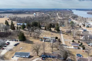 105 S Bluff St, Albany, IL 61230 - Photo 33