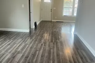 207 Davis St, Joliet, IL 60436 - Photo 7