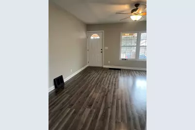 207 Davis Street, Joliet, IL 60436 - Photo 3