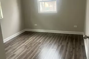 207 Davis St, Joliet, IL 60436 - Photo 9