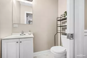 147 S Addison St, Bensenville, IL 60106 - Photo 11