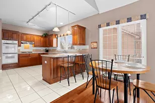 2762 Shetland Ln, Aurora, IL 60502 - Photo 15