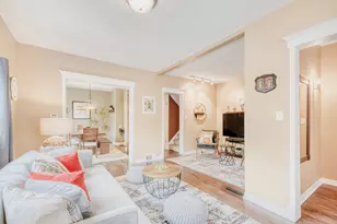 4104 N Central Park Ave, Chicago, IL 60618 - Photo 5