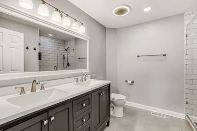 2222 Seaver Lane, Hoffman Estates, IL 60169 - Photo 19