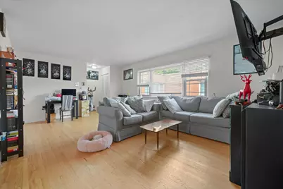 8050 Niles Avenue #E2, Skokie, IL 60077 - Photo 5