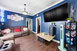 2223 W 50th Pl, Chicago, IL 60609 - Photo 5