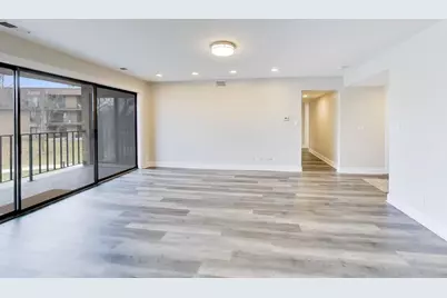 1 The Court Of Harborside Court #202, Northbrook, IL 60062 - Photo 7