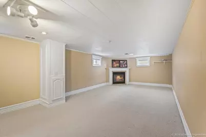 5004 Harnew Road S, Oak Lawn, IL 60453 - Photo 17