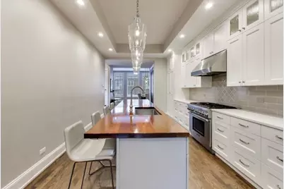 2154 W Erie Street, Chicago, IL 60612 - Photo 9