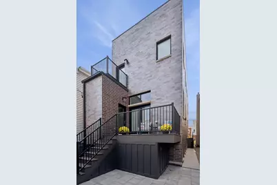 2154 W Erie Street, Chicago, IL 60612 - Photo 11