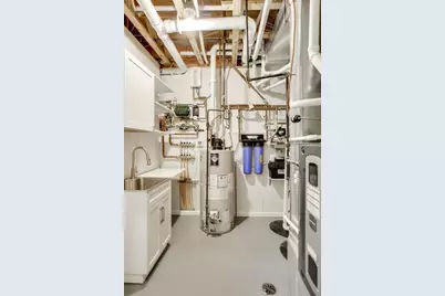 2154 W Erie Street, Chicago, IL 60612 - Photo 29