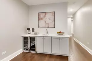 2154 W Erie St, Chicago, IL 60612 - Photo 25