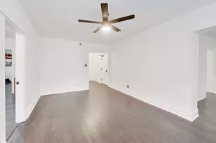 126 Clyde Ave, Evanston, IL 60202 - Photo 11