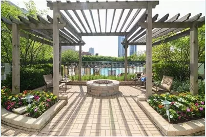 400 N La Salle Street #4009, Chicago, IL 60654 - Photo 13