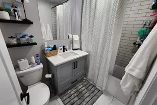 400 N La Salle St, Chicago, IL 60654 - Photo 9