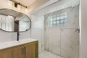 7759 S Wood St, Chicago, IL 60620 - Photo 11