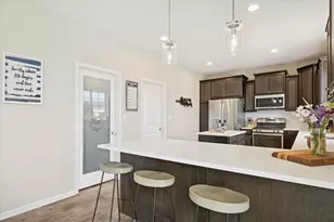 1059 Waterfront Ln, Pingree Grove, IL 60140 - Photo 7