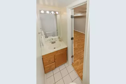 1604 Pebble Beach Circle, Elgin, IL 60123 - Photo 11