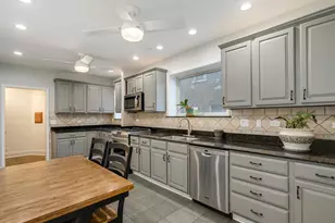 10337 S Hamilton Ave, Chicago, IL 60643 - Photo 9