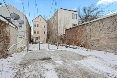 934 W 35th Place, Chicago, IL 60609 - Photo 3