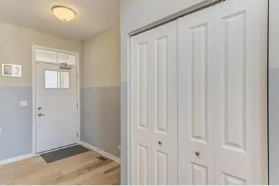 3S492 Barkley Avenue #19-4, Warrenville, IL 60555 - Photo 5