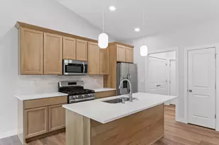 403 E Larmon St, Tolono, IL 61880 - Photo 13