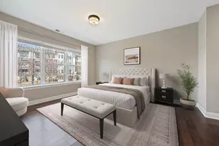 2701 Commons Dr, Glenview, IL 60026 - Photo 11