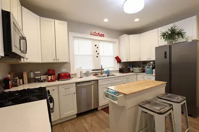 1426 Gunderson Avenue, Berwyn, IL 60402 - Photo 11