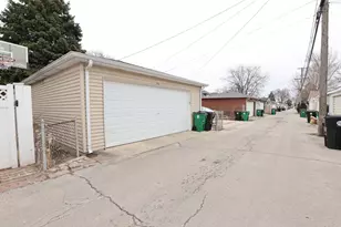 1426 Gunderson Ave, Berwyn, IL 60402 - Photo 19