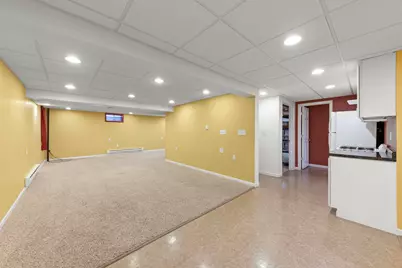 1242 Bristol Drive W, Sycamore, IL 60178 - Photo 27