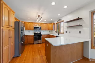 1242 Bristol Dr W, Sycamore, IL 60178 - Photo 11