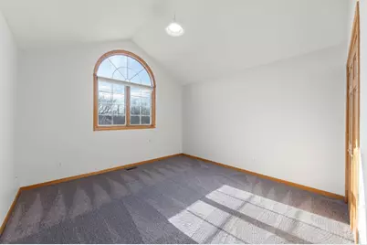 1242 Bristol Drive W, Sycamore, IL 60178 - Photo 23