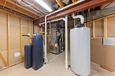 1242 Bristol Drive W, Sycamore, IL 60178 - Photo 33