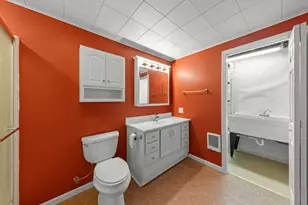 1242 Bristol Dr W, Sycamore, IL 60178 - Photo 31