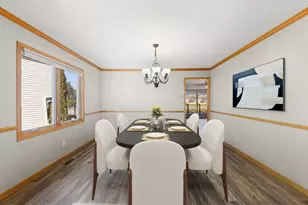 1242 Bristol Dr W, Sycamore, IL 60178 - Photo 5