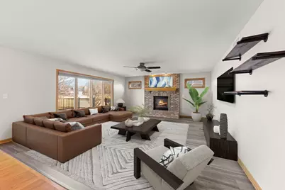 1242 Bristol Drive W, Sycamore, IL 60178 - Photo 7