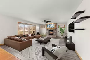 1242 Bristol Dr W, Sycamore, IL 60178 - Photo 7