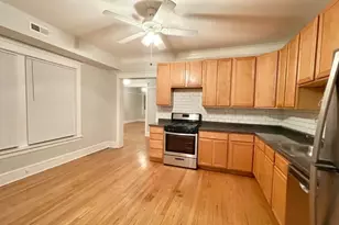 908 W Waveland Ave, Chicago, IL 60613 - Photo 5