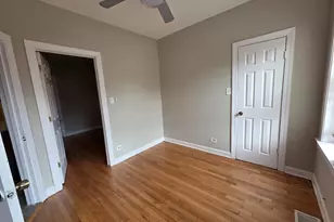 7719 S Essex Ave, Chicago, IL 60649 - Photo 7